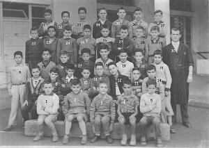 ECOLE DE LA CITE PETIT GARCONS 19XX CM2 N03 M. DE LA CRUZ